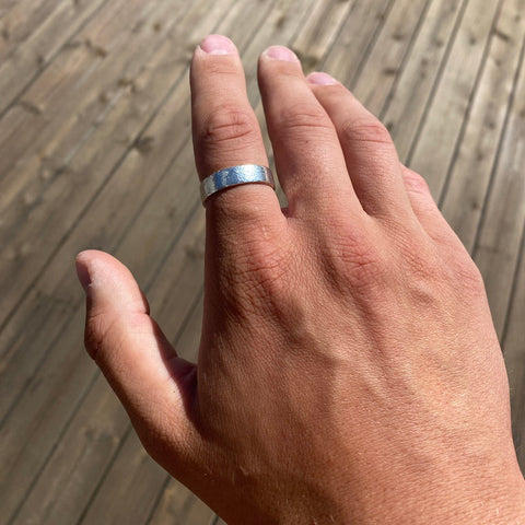 Hammered Band - Ring